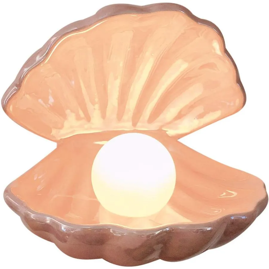 Pearl in a shell lamp by IMIKEYA